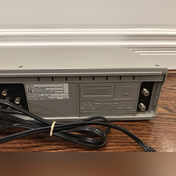 Funai SV2000 CSV205DT VCR DVD Recorder VHS DVD Combo Player No Remote Working - Picture 7 of 8